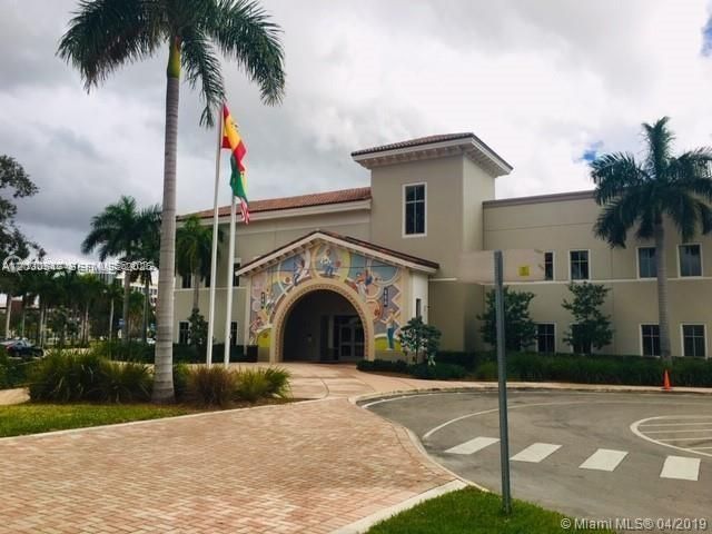 5252 NW 85th Ave 1104, Doral, FL 33166