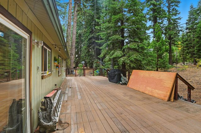 7112 10th Ave, Tahoma, CA 96142