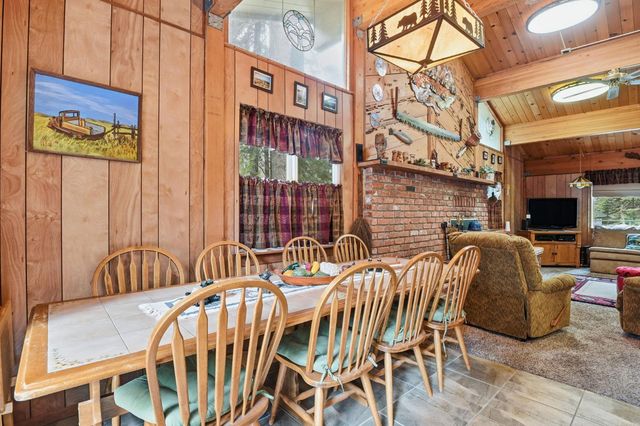 7112 10th Ave, Tahoma, CA 96142