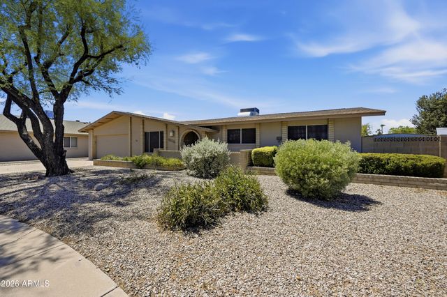 4806 S Kachina Drive, Tempe, AZ 85282