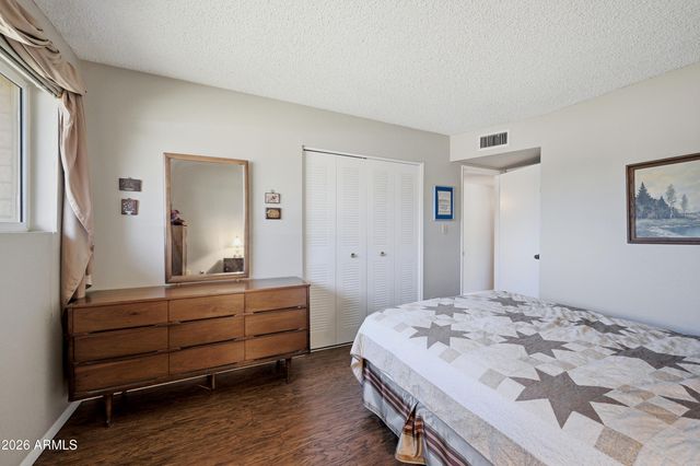 4806 S Kachina Drive, Tempe, AZ 85282