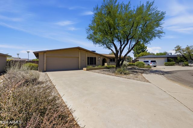 4806 S Kachina Drive, Tempe, AZ 85282
