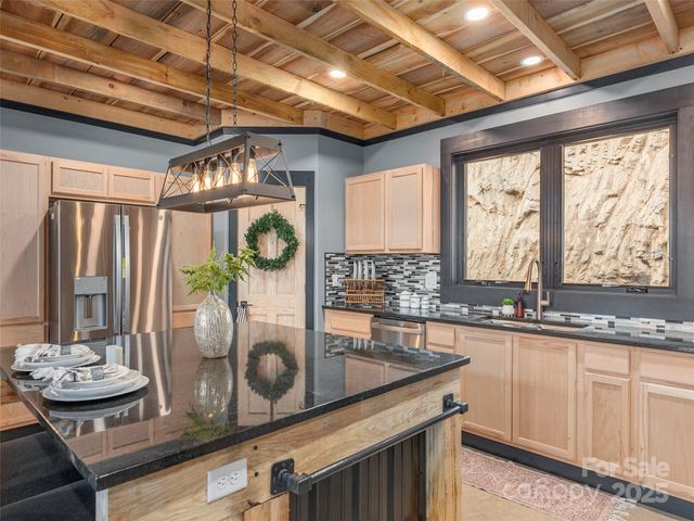 55 Dean Riddle Drive, Waynesville, NC 28785