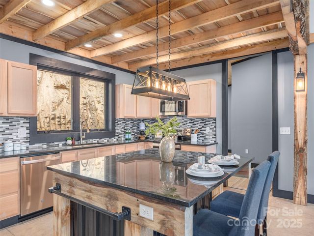 55 Dean Riddle Drive, Waynesville, NC 28785