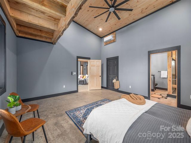 55 Dean Riddle Drive, Waynesville, NC 28785