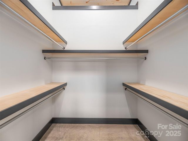 55 Dean Riddle Drive, Waynesville, NC 28785