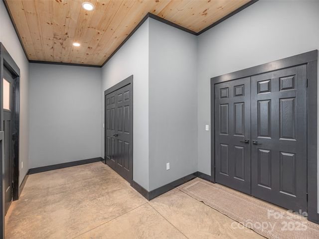 55 Dean Riddle Drive, Waynesville, NC 28785