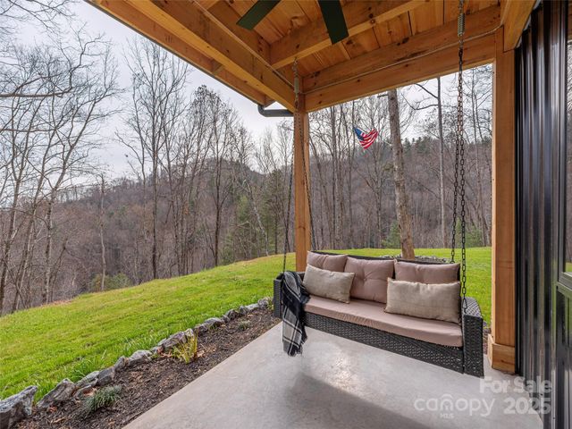 55 Dean Riddle Drive, Waynesville, NC 28785
