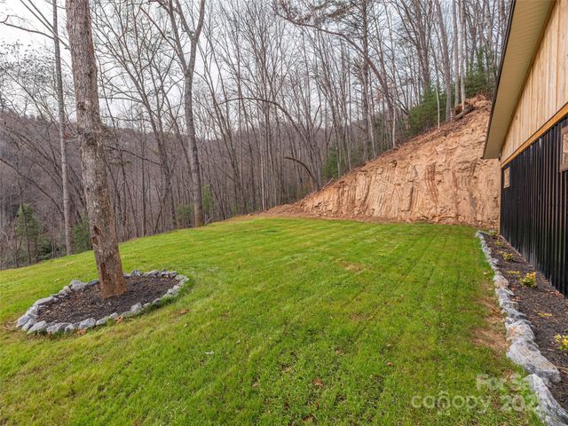 55 Dean Riddle Drive, Waynesville, NC 28785