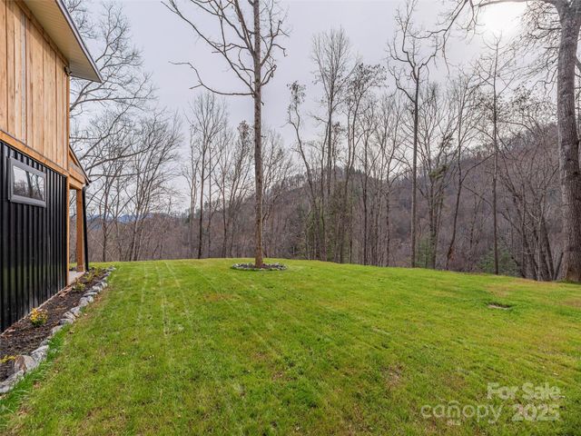 55 Dean Riddle Drive, Waynesville, NC 28785