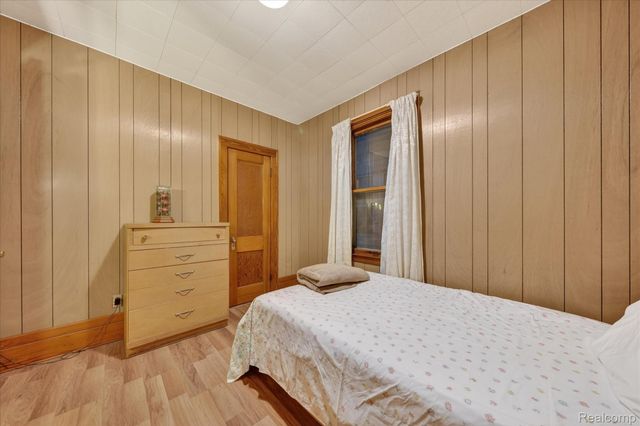 5086 Casmere Street, Hamtramck, MI 48212