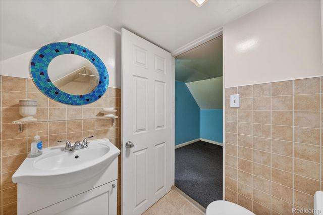 5086 Casmere Street, Hamtramck, MI 48212