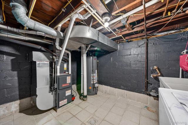 5086 Casmere Street, Hamtramck, MI 48212