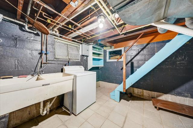 5086 Casmere Street, Hamtramck, MI 48212