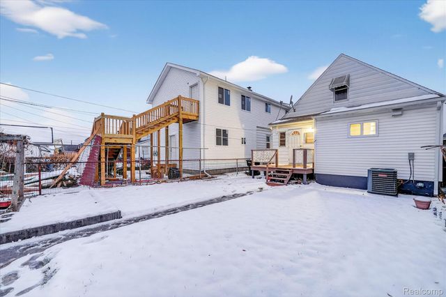 5086 Casmere Street, Hamtramck, MI 48212