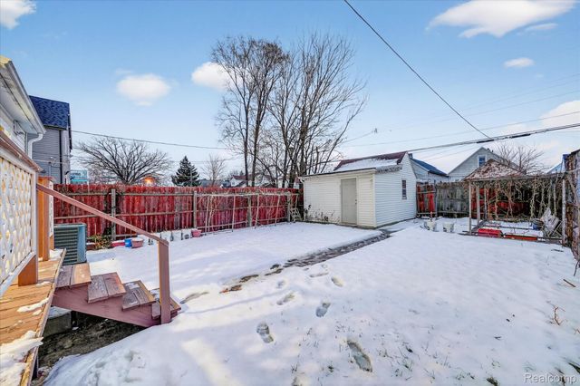 5086 Casmere Street, Hamtramck, MI 48212