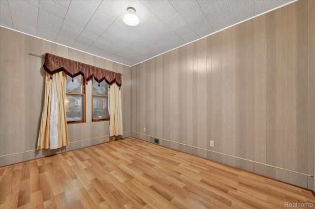 5086 Casmere Street, Hamtramck, MI 48212