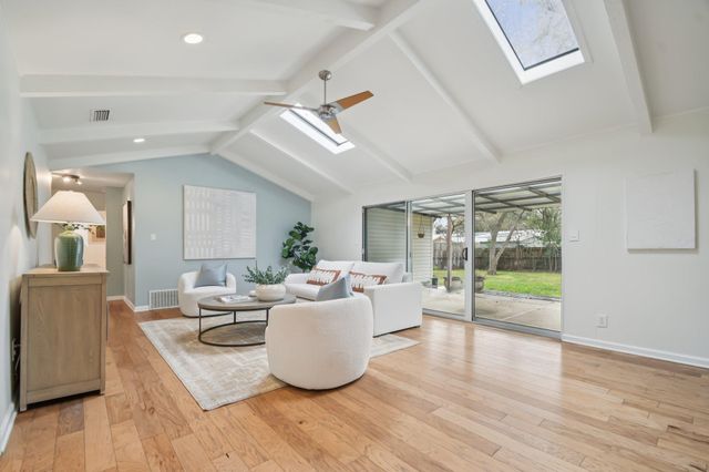 3005 White Rock DR, Austin, TX 78757