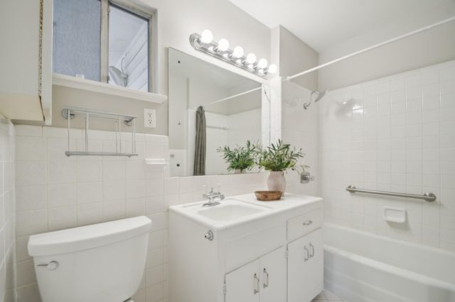 3005 White Rock DR, Austin, TX 78757