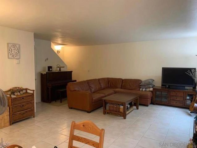 9838 CAMINITO BOLSA, San Diego, CA 92129