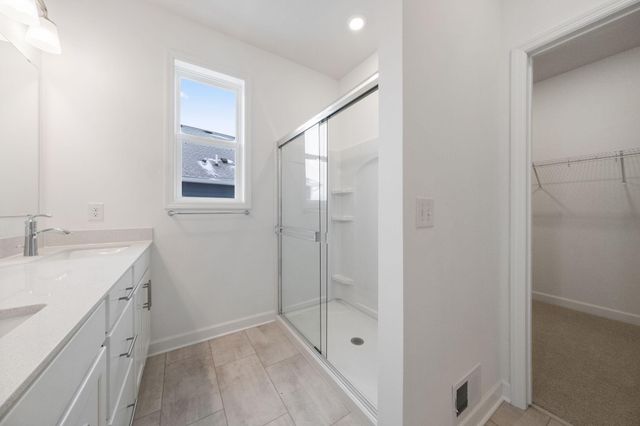 20047 Gabardine Lane, Lakeville, MN 55044