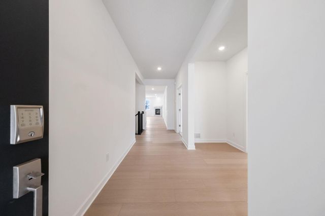 20047 Gabardine Lane, Lakeville, MN 55044