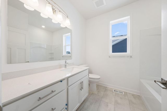 20047 Gabardine Lane, Lakeville, MN 55044