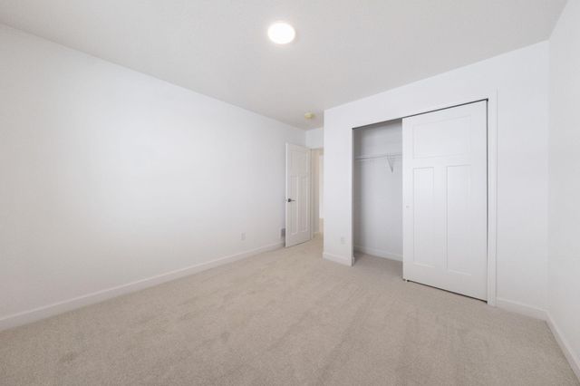 20047 Gabardine Lane, Lakeville, MN 55044