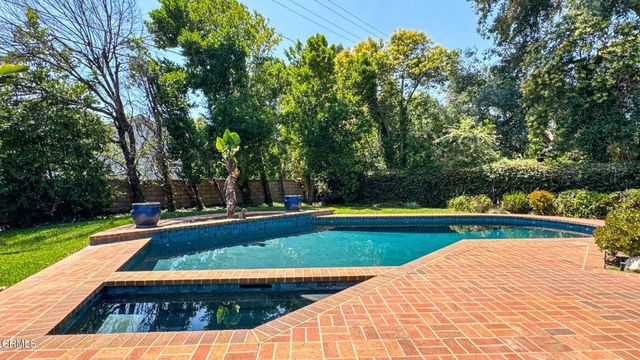 209 San Miguel Road, Pasadena, CA 91105