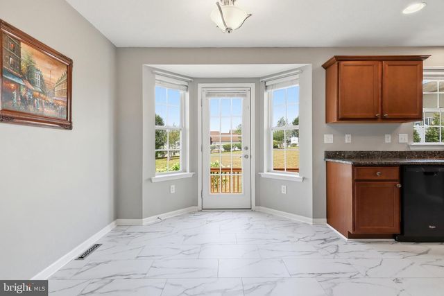 290 N ALPINE DR, York, PA 17408