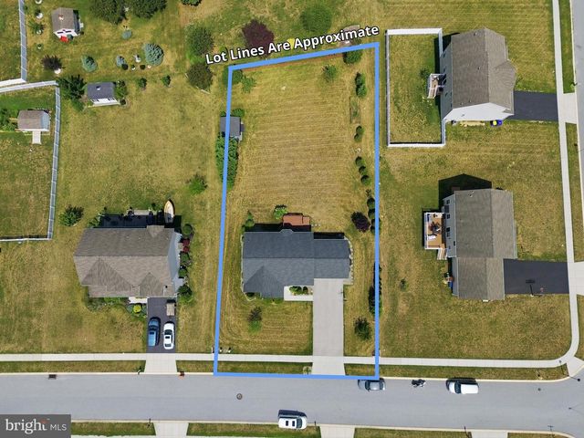 290 N ALPINE DR, York, PA 17408