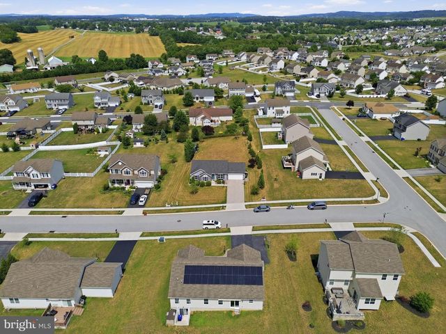 290 N ALPINE DR, York, PA 17408
