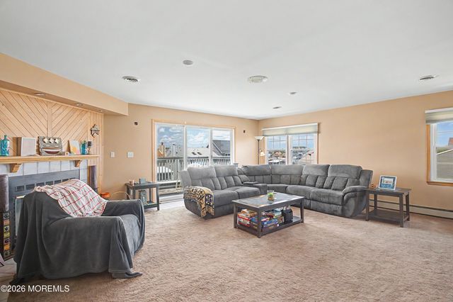 14 Obispo Drive, Brick, NJ 08723