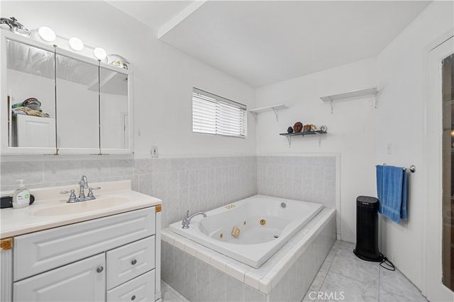 5941 4th, Los Angeles, CA 90043