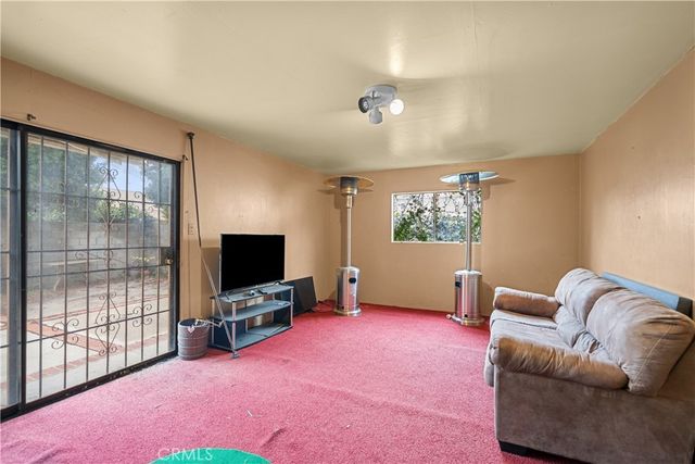 5941 4th, Los Angeles, CA 90043