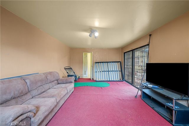 5941 4th, Los Angeles, CA 90043