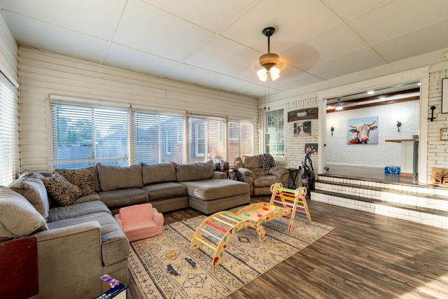 119 Nickell Heights Road, Paducah, KY 42003