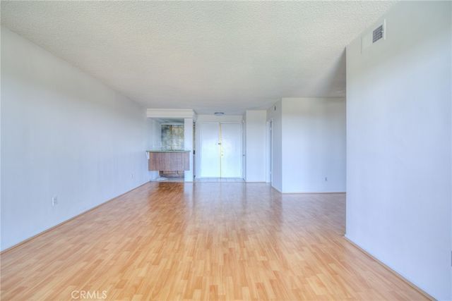 1301 S Atlantic 536C, Monterey Park, CA 91754
