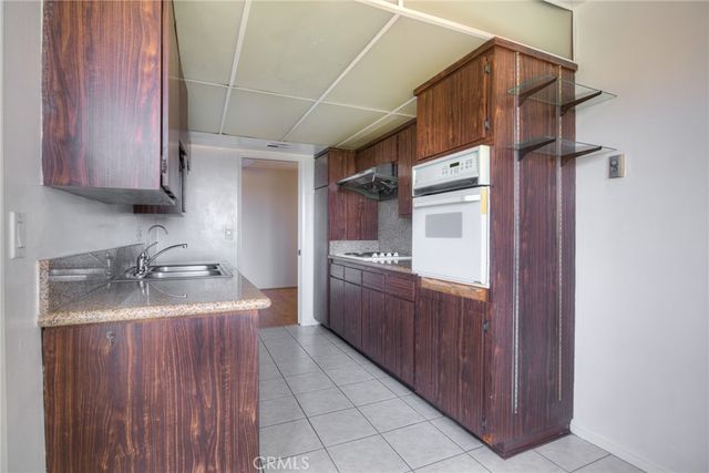 1301 S Atlantic 536C, Monterey Park, CA 91754