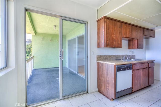 1301 S Atlantic 536C, Monterey Park, CA 91754