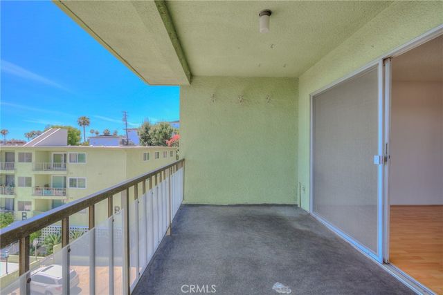1301 S Atlantic 536C, Monterey Park, CA 91754