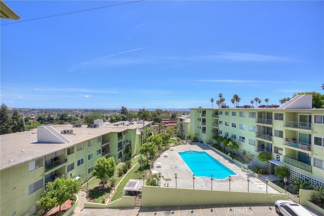 1301 S Atlantic 536C, Monterey Park, CA 91754