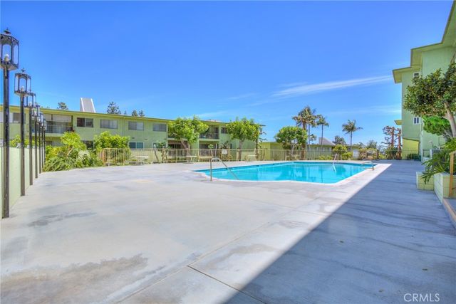 1301 S Atlantic 536C, Monterey Park, CA 91754
