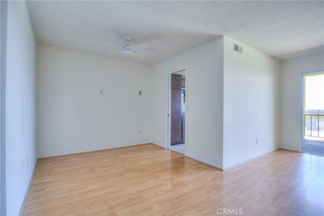 1301 S Atlantic 536C, Monterey Park, CA 91754