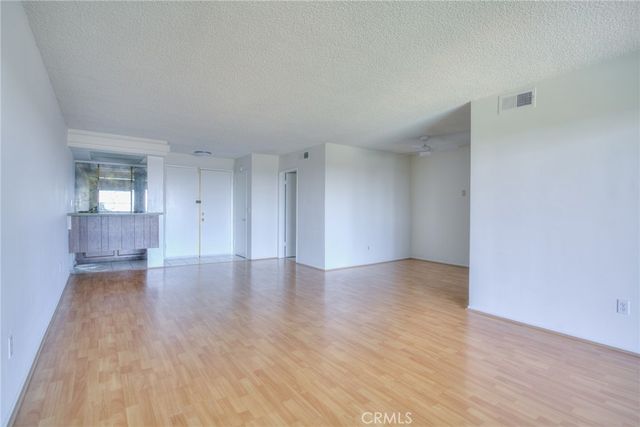 1301 S Atlantic 536C, Monterey Park, CA 91754