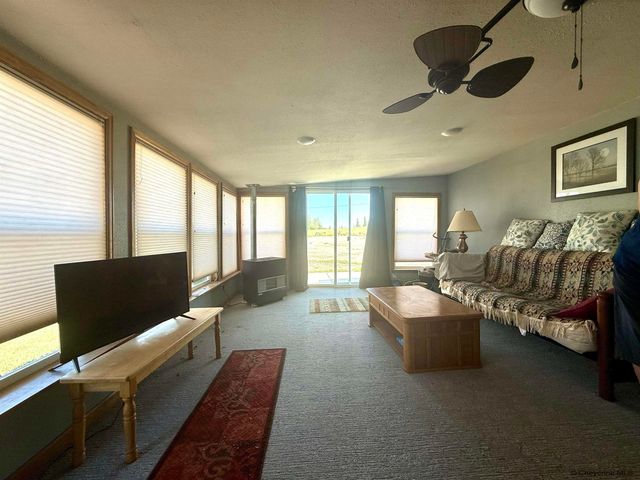 724 E POWELL RD, Cheyenne, WY 82009