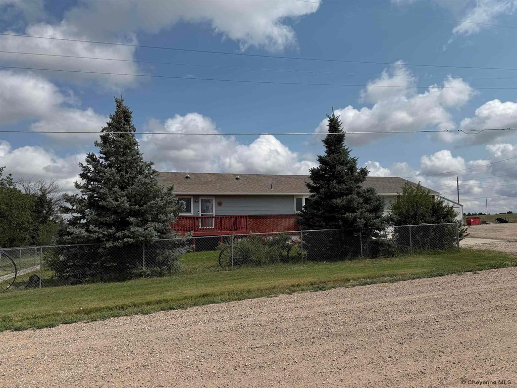 724 E POWELL RD, Cheyenne, WY 82009