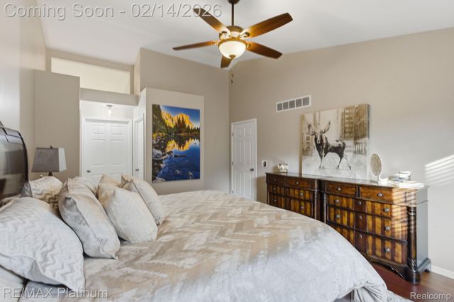 1239 Cedarwood Drive, Brighton, MI 48116