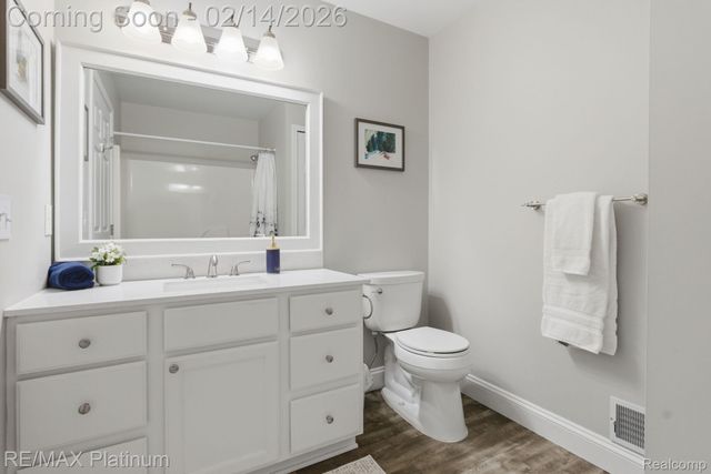 1239 Cedarwood Drive, Brighton, MI 48116