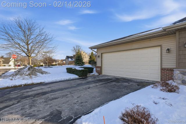 1239 Cedarwood Drive, Brighton, MI 48116